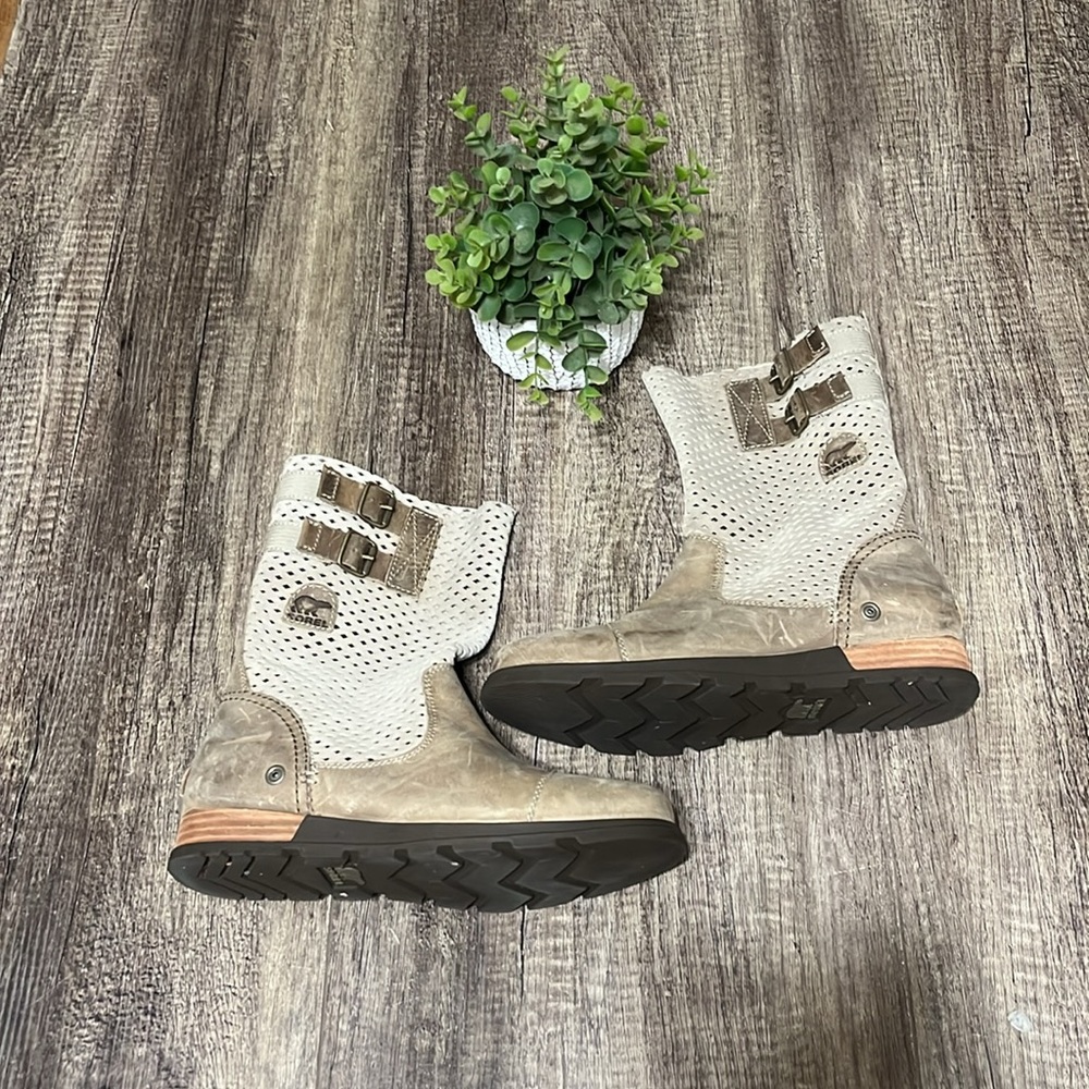Sorel pull on boot - Picture 6 of 15